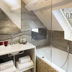 De Seze Hotel 4*
